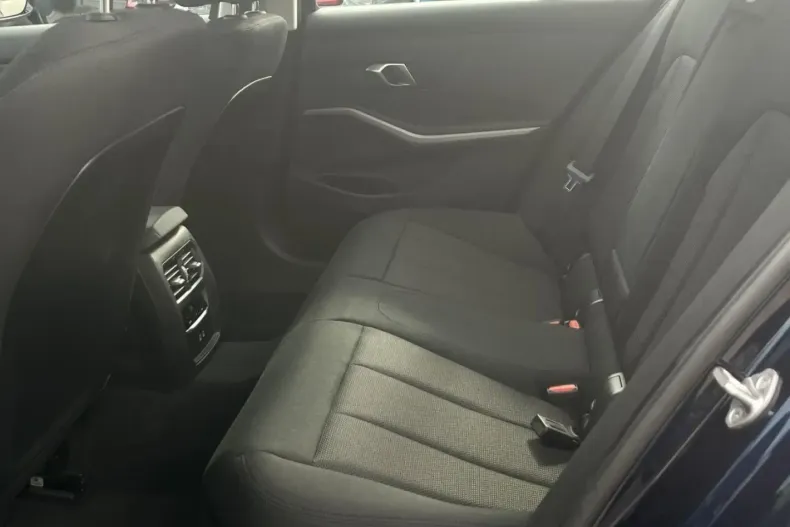 BMW 330 (Seria 3) din 2024 cu 31.275 km - oferta BMW181736 - foto 12