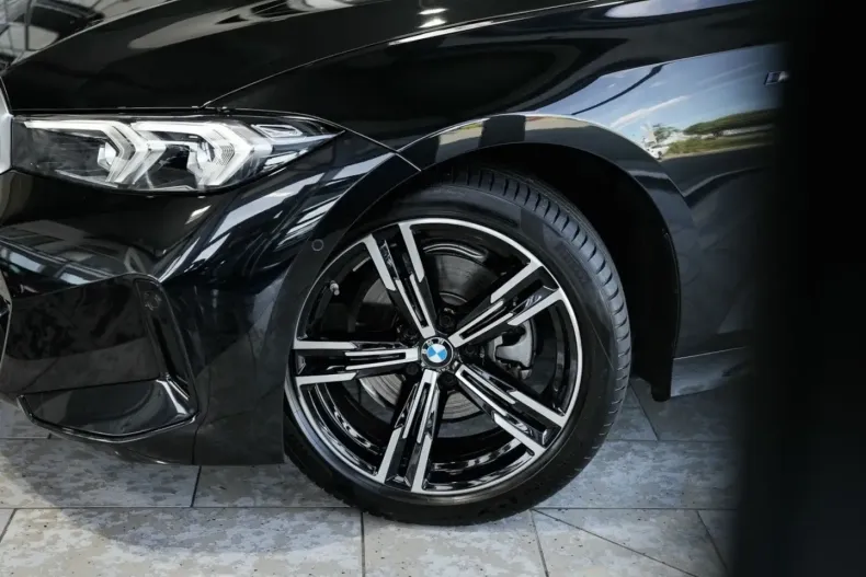 BMW 320 (Seria 3) din 2025 cu 6.111 km - oferta BMW181739 - foto 5