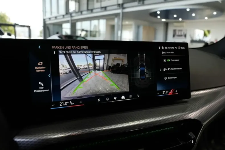 BMW 320 (Seria 3) din 2025 cu 6.111 km - oferta BMW181739 - foto 15