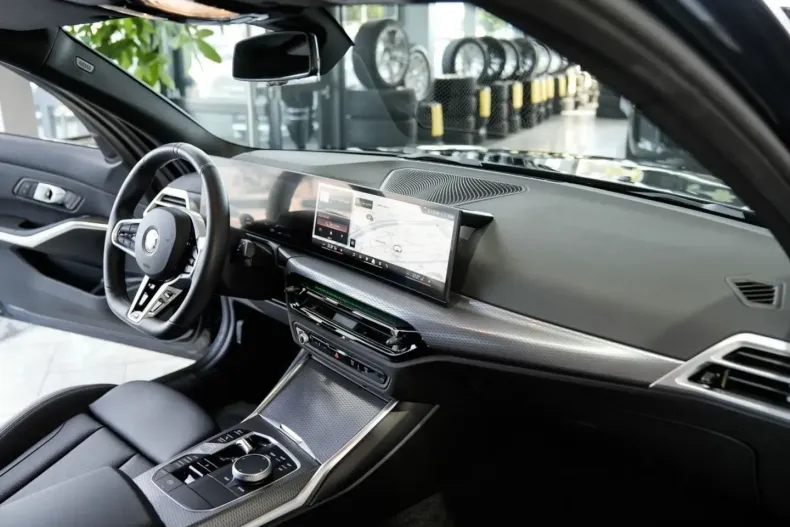 BMW 320 (Seria 3) din 2025 cu 6.111 km - oferta BMW181739 - foto 20