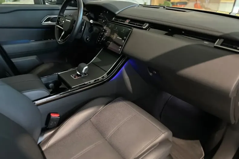 Land Rover Range Rover Velar din 2024 cu 23.873 km - oferta LAN181743 - foto 36