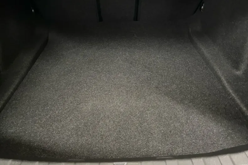 BMW 330 (Seria 3) din 2024 cu 13.198 km - oferta BMW181747 - foto 11