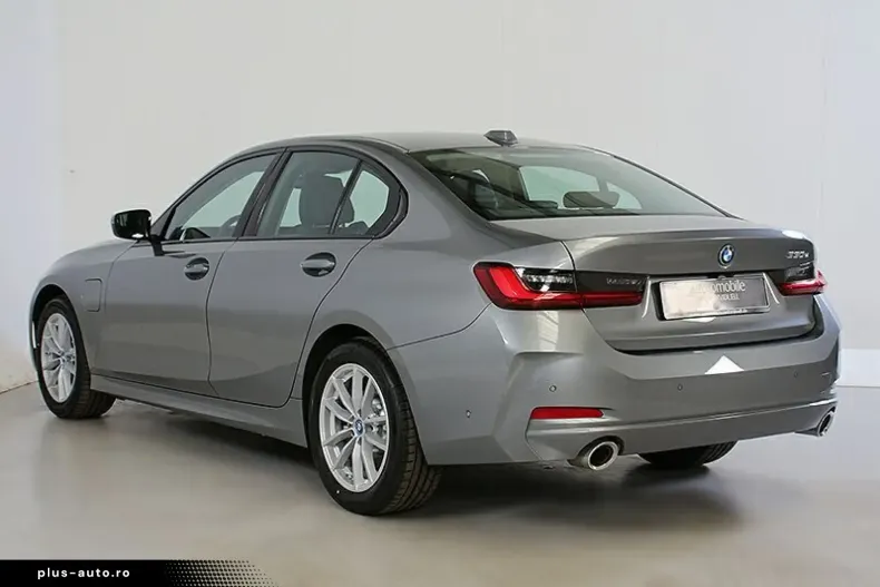 BMW 330 (Seria 3) din 2024 cu 18.000 km - oferta BMW181749 - foto 3