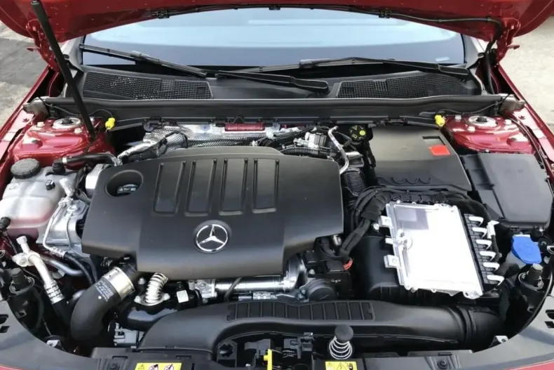 Mercedes-Benz CLA 220 (Clasa CLA) din 2025 cu 11.168 km - oferta MER181750 - foto 16