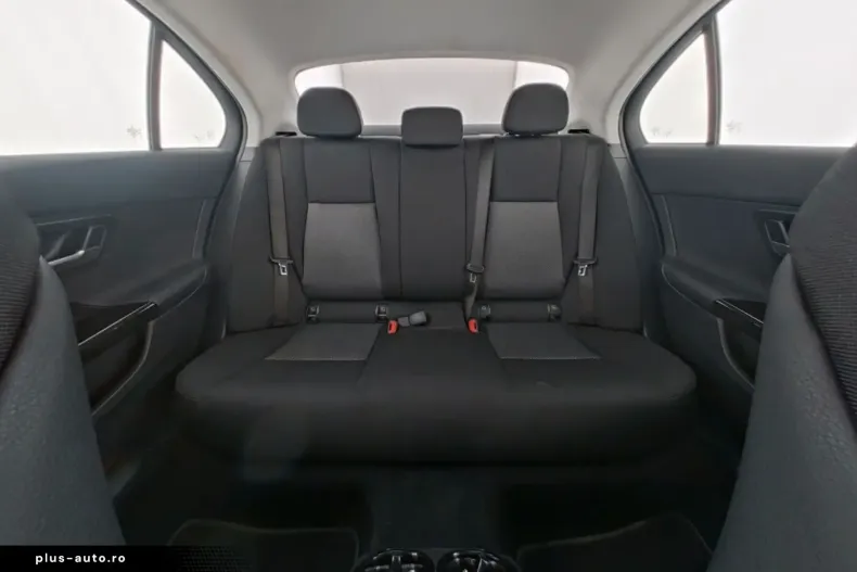 Mercedes-Benz C 200 (Clasa C) din 2023 cu 99.000 km - oferta MER181754 - foto 12