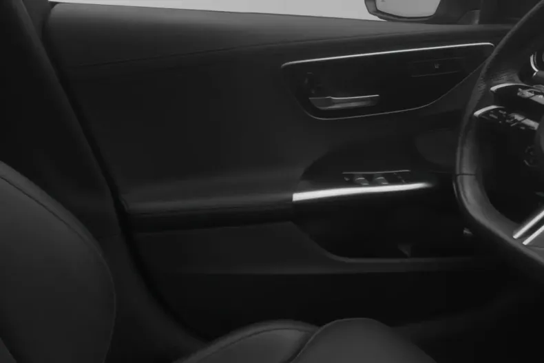 Mercedes-Benz C 200 (Clasa C) din 2023 cu 68.188 km - oferta MER181755 - foto 22