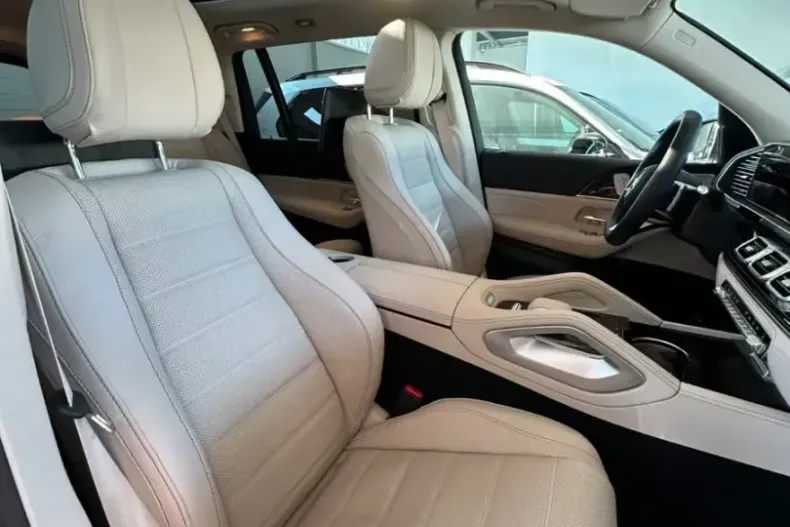 Mercedes-Benz GLS 580 (Clasa GLS) din 2025 cu 15.000 km - oferta MER181757 - foto 13