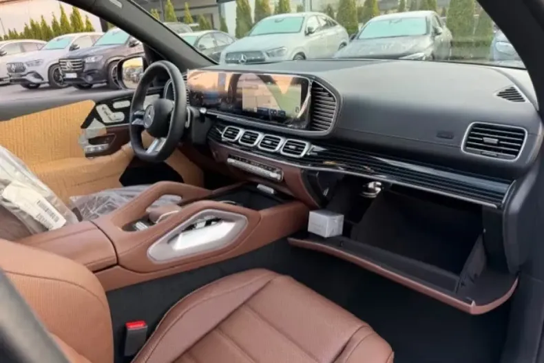 Mercedes-Benz GLS 450 (Clasa GLS) din 2025 cu 21 km - oferta MER181760 - foto 12