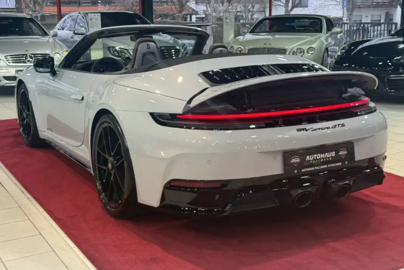 Porsche 911 din 2025 cu 2.195 km - oferta POR181764 - foto 6