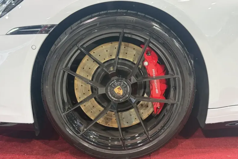 Porsche 911 din 2025 cu 2.195 km - oferta POR181764 - foto 9