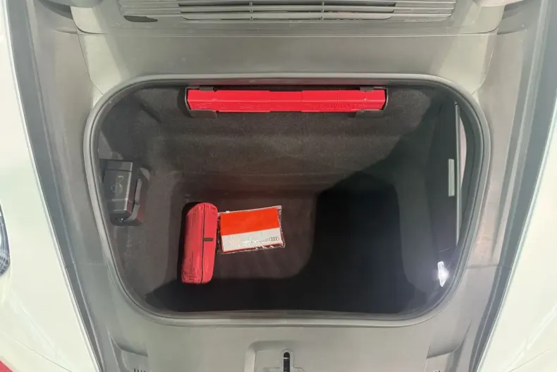 Porsche 911 din 2025 cu 2.195 km - oferta POR181764 - foto 28