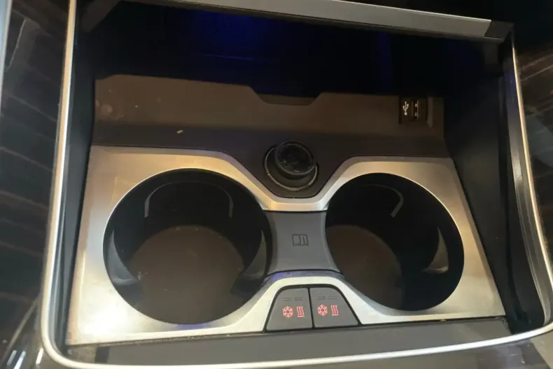 BMW X6 (Seria X) din 2024 cu 41.377 km - oferta BMW181766 - foto 13