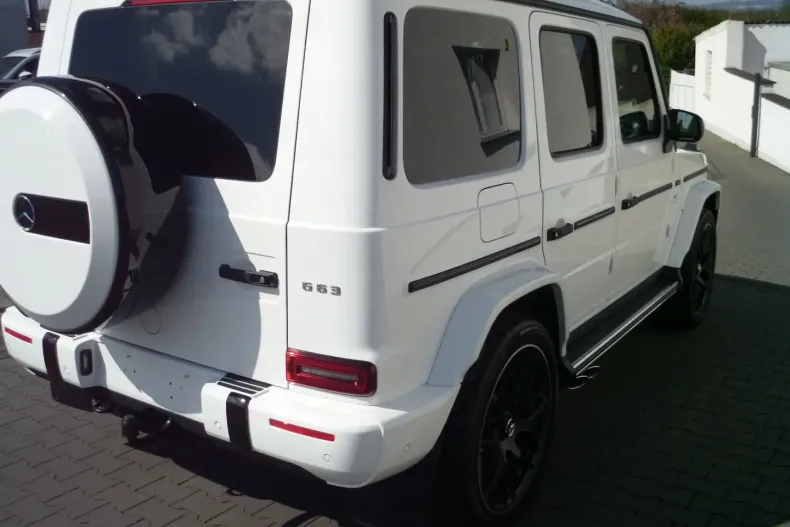 Mercedes-Benz G 63 AMG (Clasa G) din 2022 cu 30.000 km - oferta MER181767 - foto 11