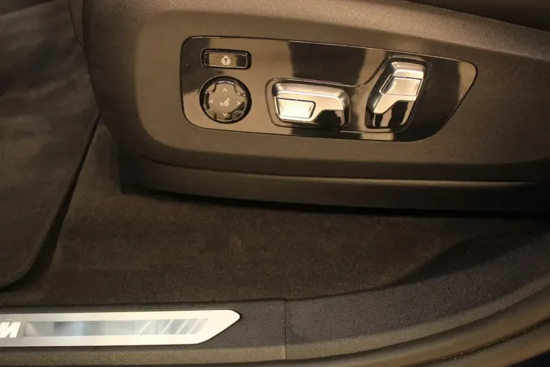 BMW X6 (Seria X) din 2023 cu 59.100 km - oferta BMW181782 - foto 11