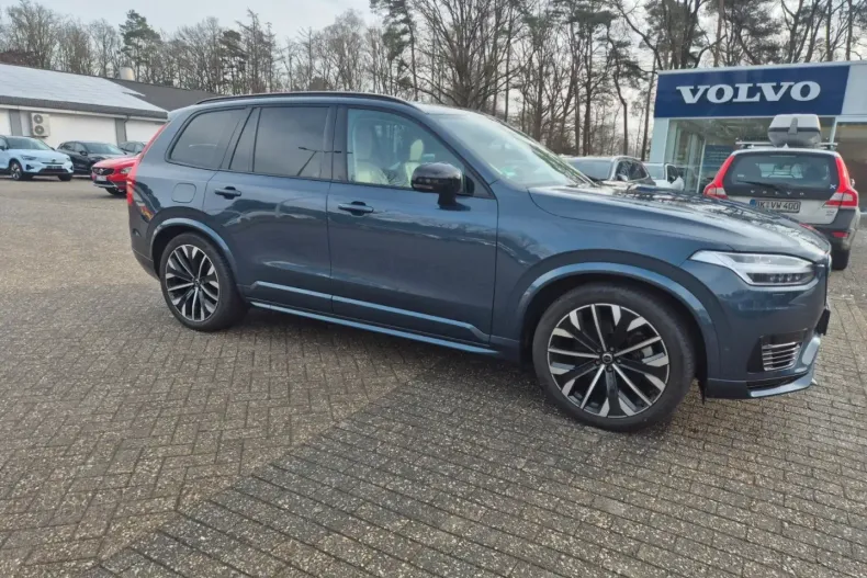 Volvo XC90 din 2024 cu 26.000 km - oferta VOL181784 - foto 1