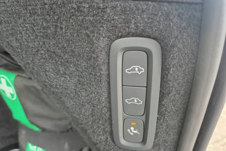 Volvo XC90 din 2024 cu 26.000 km - oferta VOL181784 - foto 13