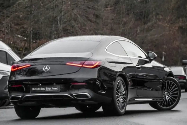 Mercedes-Benz CLE 300 (Clasa CLE) din 2024 cu 12.435 km - oferta MER181787 - foto 2