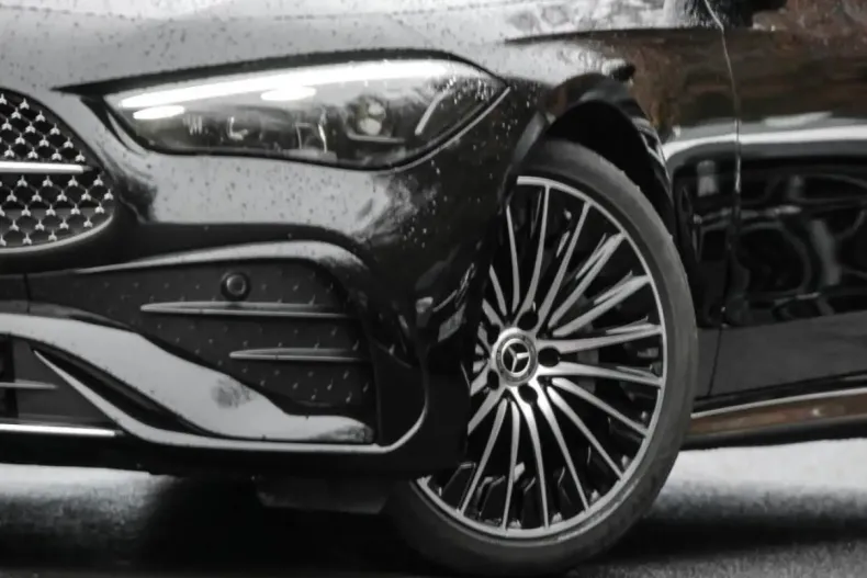 Mercedes-Benz CLE 300 (Clasa CLE) din 2024 cu 12.435 km - oferta MER181787 - foto 5