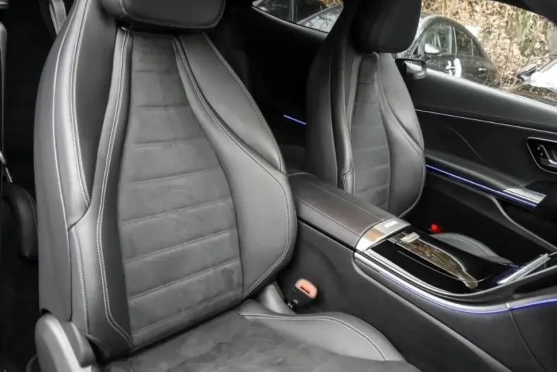 Mercedes-Benz CLE 300 (Clasa CLE) din 2024 cu 12.435 km - oferta MER181787 - foto 6