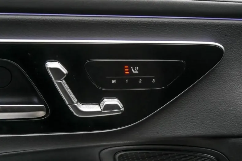 Mercedes-Benz CLE 300 (Clasa CLE) din 2024 cu 12.435 km - oferta MER181787 - foto 15