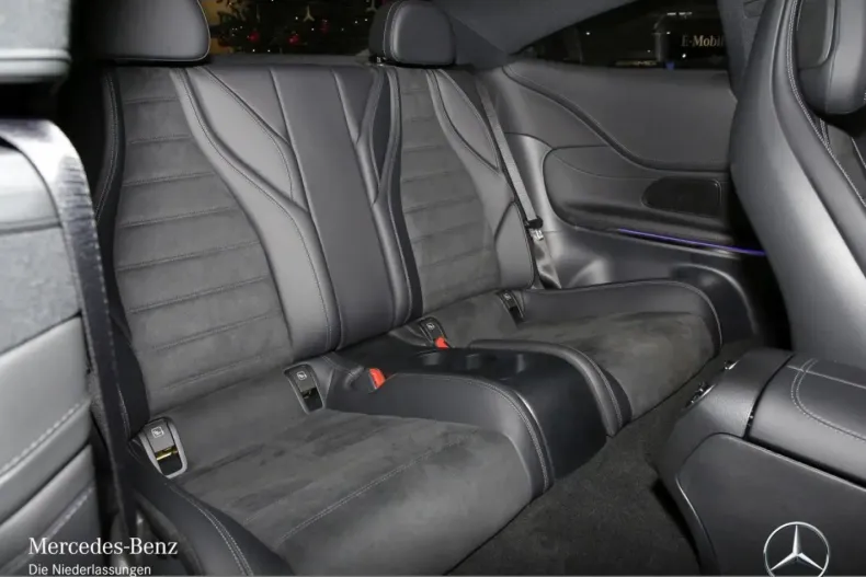 Mercedes-Benz CLE 300 (Clasa CLE) din 2025 cu 12.782 km - oferta MER181790 - foto 9