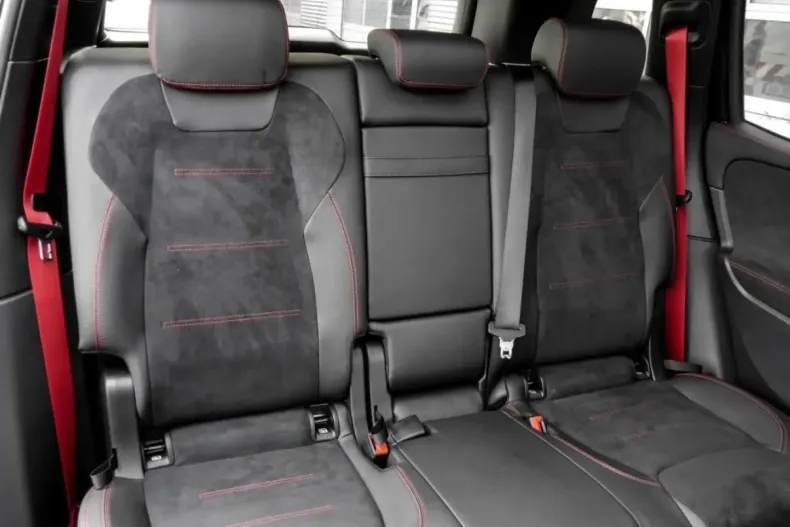 Mercedes-Benz GLB 35 AMG (Clasa GLB) din 2024 cu 9.515 km - oferta MER181791 - foto 4