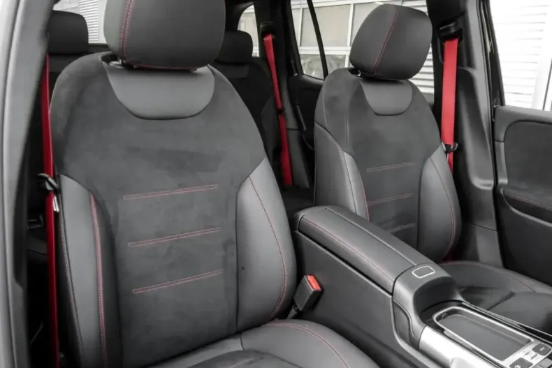 Mercedes-Benz GLB 35 AMG (Clasa GLB) din 2024 cu 9.515 km - oferta MER181791 - foto 6