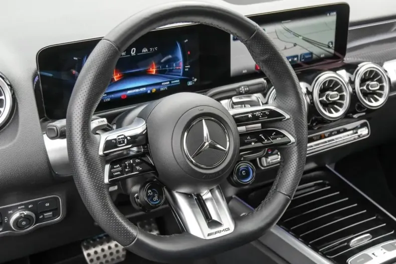 Mercedes-Benz GLB 35 AMG (Clasa GLB) din 2024 cu 9.701 km - oferta MER181795 - foto 8