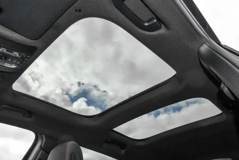 Mercedes-Benz GLB 35 AMG (Clasa GLB) din 2024 cu 9.701 km - oferta MER181795 - foto 9