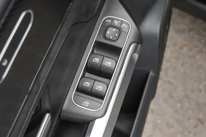 Mercedes-Benz GLB 35 AMG (Clasa GLB) din 2024 cu 9.701 km - oferta MER181795 - foto 12