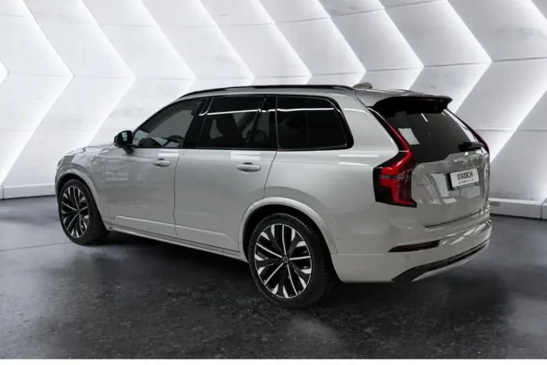 Volvo XC90 din 2025 cu 17.123 km - oferta VOL181799 - foto 2