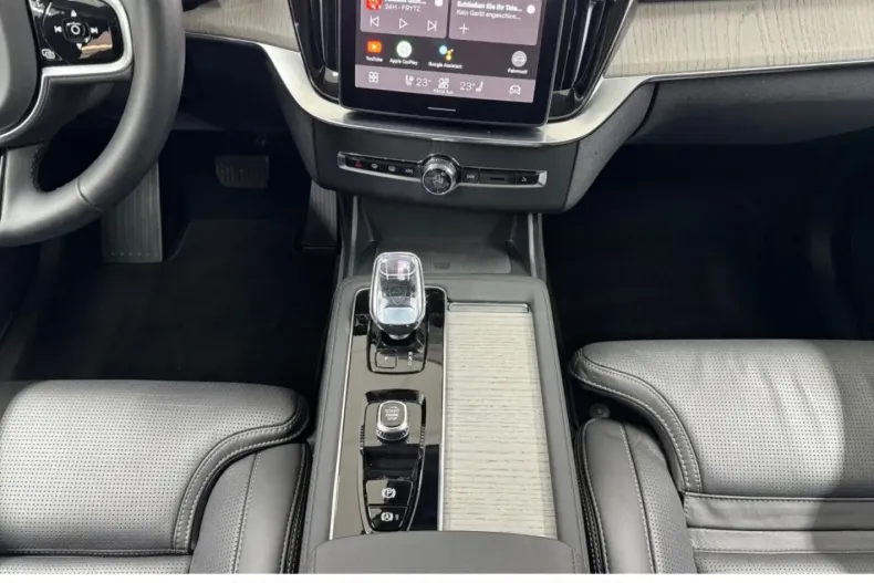 Volvo XC90 din 2025 cu 17.123 km - oferta VOL181799 - foto 11