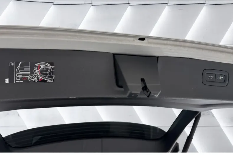 Volvo XC90 din 2025 cu 17.123 km - oferta VOL181799 - foto 19