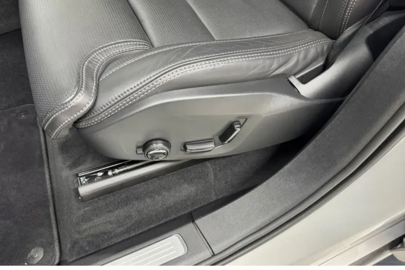 Volvo XC90 din 2025 cu 17.123 km - oferta VOL181799 - foto 24