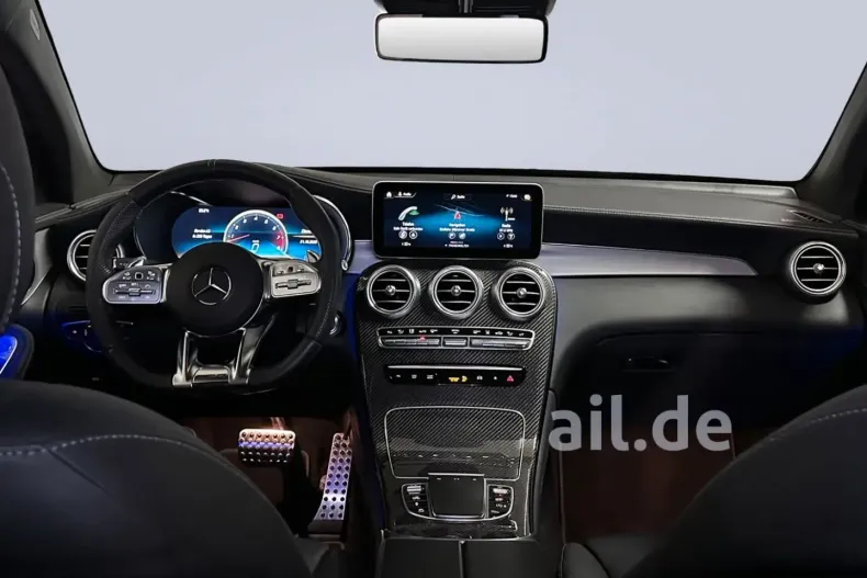 Mercedes-Benz GLC 43 AMG (Clasa GLC) din 2023 cu 42.400 km - oferta MER181803 - foto 2