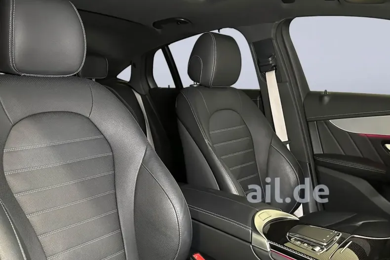 Mercedes-Benz GLC 43 AMG (Clasa GLC) din 2023 cu 42.400 km - oferta MER181803 - foto 18