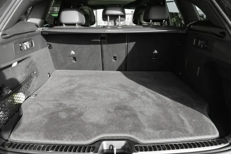 Mercedes-Benz GLC 63 AMG (Clasa GLC) din 2024 cu 14.700 km - oferta MER181809 - foto 6