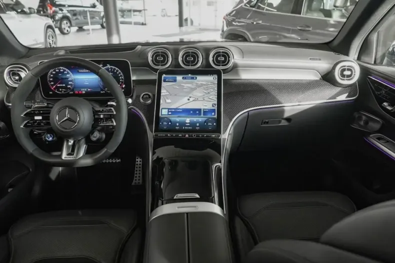 Mercedes-Benz GLC 63 AMG (Clasa GLC) din 2024 cu 14.700 km - oferta MER181809 - foto 12