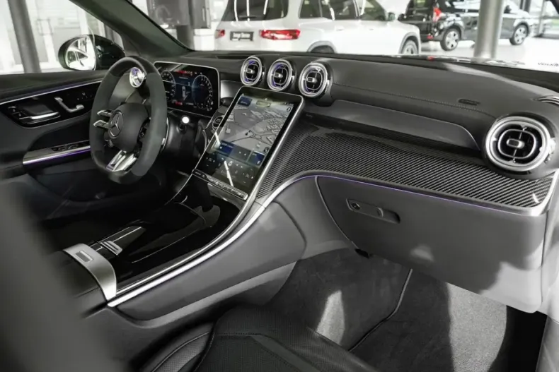 Mercedes-Benz GLC 63 AMG (Clasa GLC) din 2024 cu 14.700 km - oferta MER181809 - foto 16