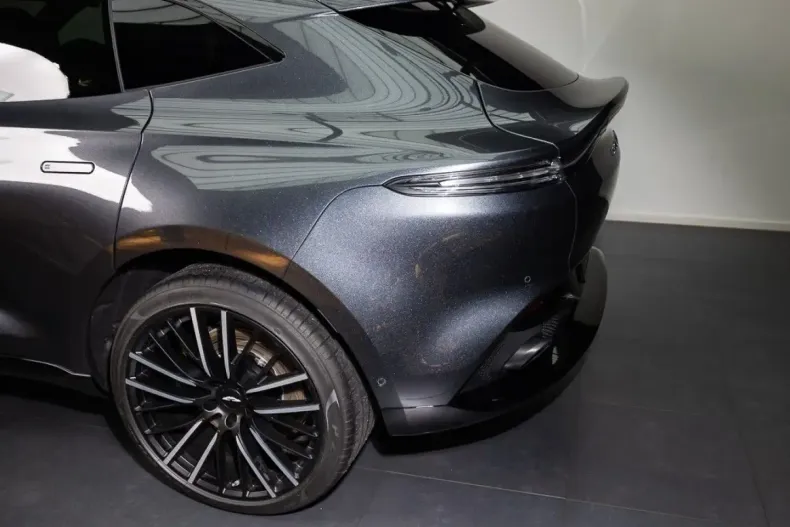 Aston Martin DBX din 2024 cu 18.000 km - oferta AST181812 - foto 4