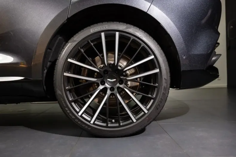 Aston Martin DBX din 2024 cu 18.000 km - oferta AST181812 - foto 5