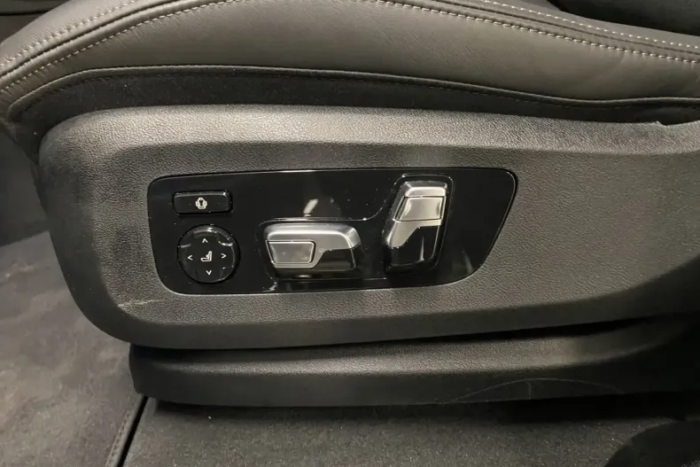 BMW X6 (Seria X) din 2025 cu 13.746 km - oferta BMW181818 - foto 31