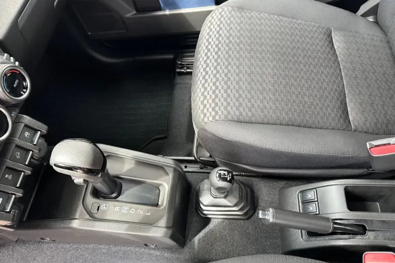 Suzuki Jimny din 2024 cu 1.800 km - oferta SUZ181830 - foto 13