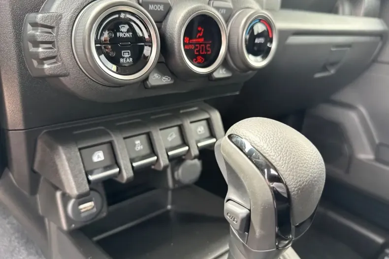 Suzuki Jimny din 2024 cu 1.800 km - oferta SUZ181830 - foto 14