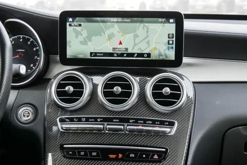 Mercedes-Benz GLC 63 AMG (Clasa GLC) din 2022 cu 32.107 km - oferta MER181832 - foto 7