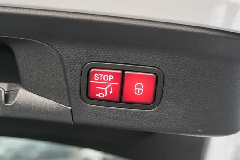 Mercedes-Benz GLC 63 AMG (Clasa GLC) din 2022 cu 32.107 km - oferta MER181832 - foto 10