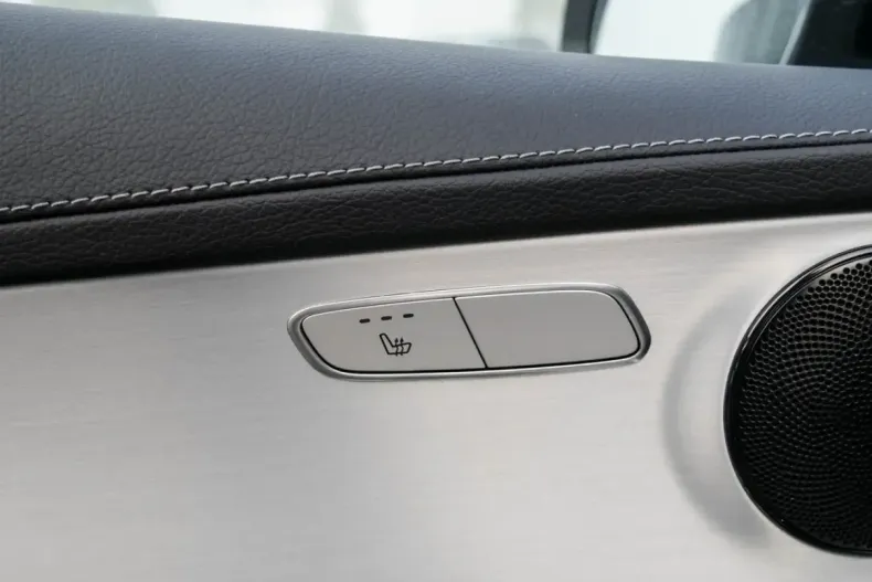 Mercedes-Benz GLC 63 AMG (Clasa GLC) din 2022 cu 32.107 km - oferta MER181832 - foto 13