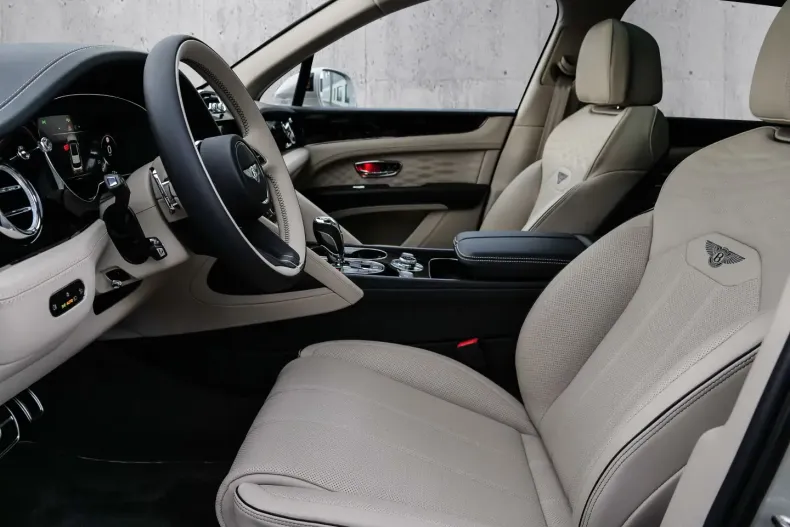 Bentley Bentayga din 2025 cu 50 km - oferta BEN181837 - foto 8