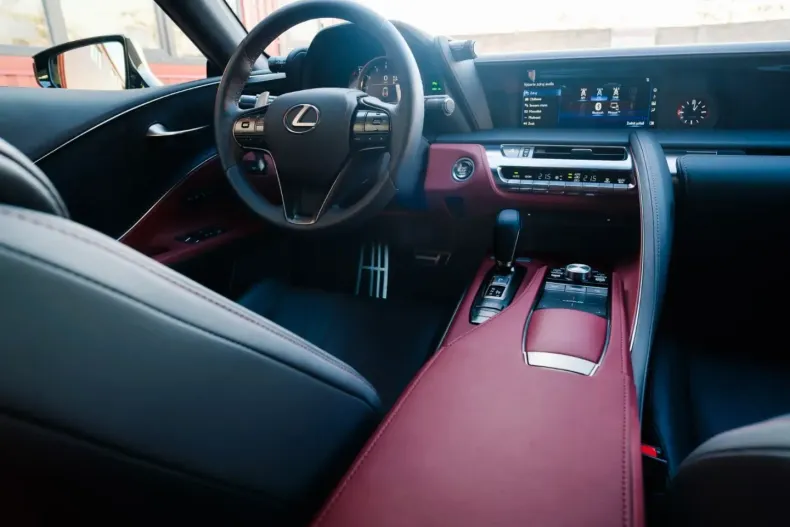 Lexus LC 500 din 2024 cu 1.378 km - oferta LEX181840 - foto 18