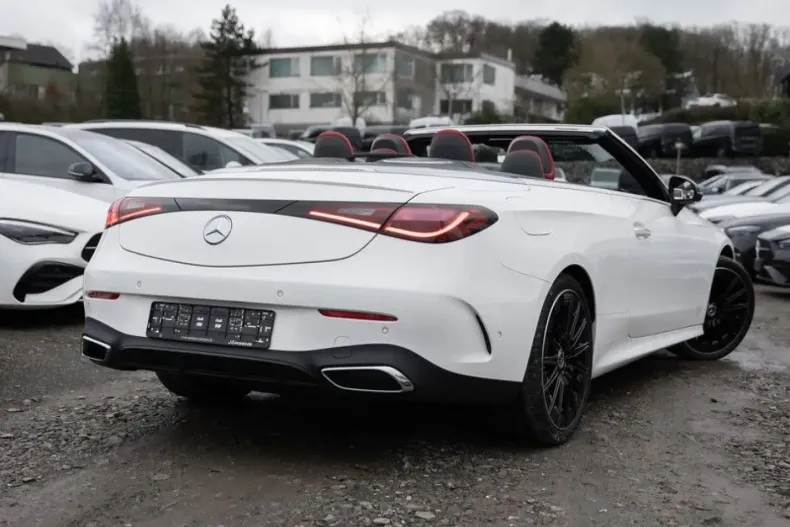 Mercedes-Benz CLE 200 (Clasa CLE) din 2024 cu 18.297 km - oferta MER181847 - foto 3